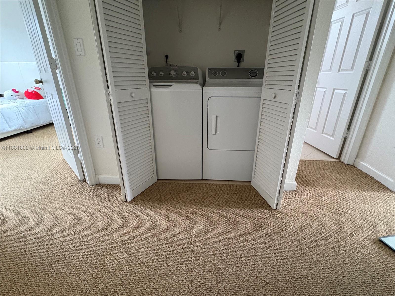 SILVER PALM EAST SEC THRE - Residential