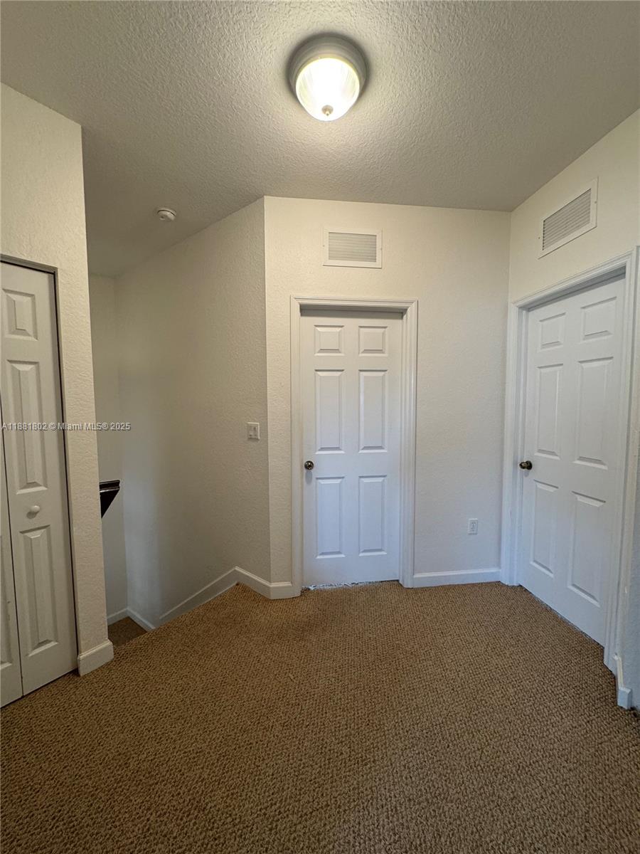 SILVER PALM EAST SEC THRE - Residential