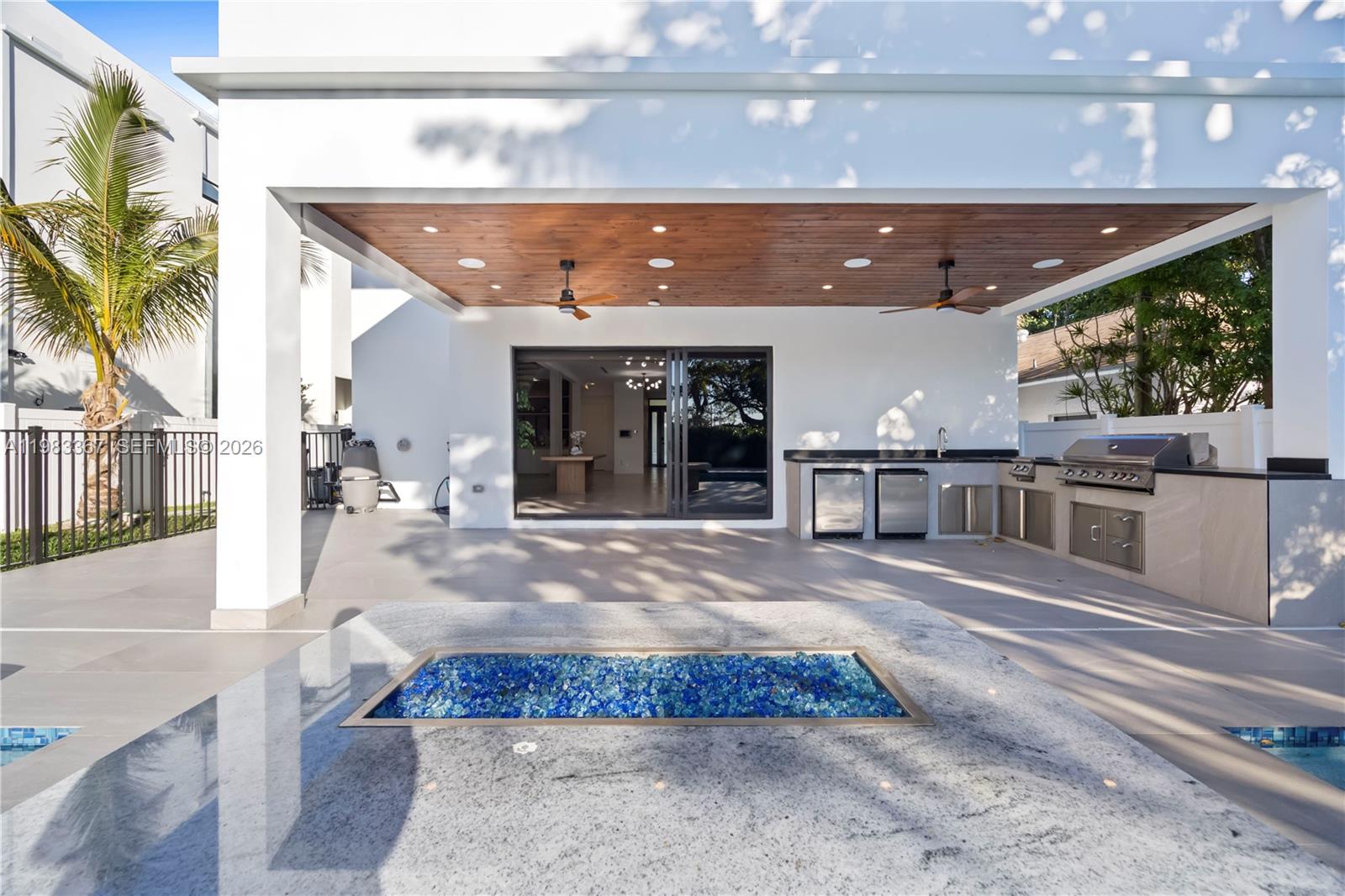 LAUDERDALE BEACH - Residential