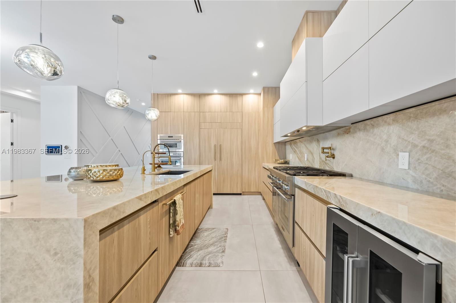 LAUDERDALE BEACH - Residential