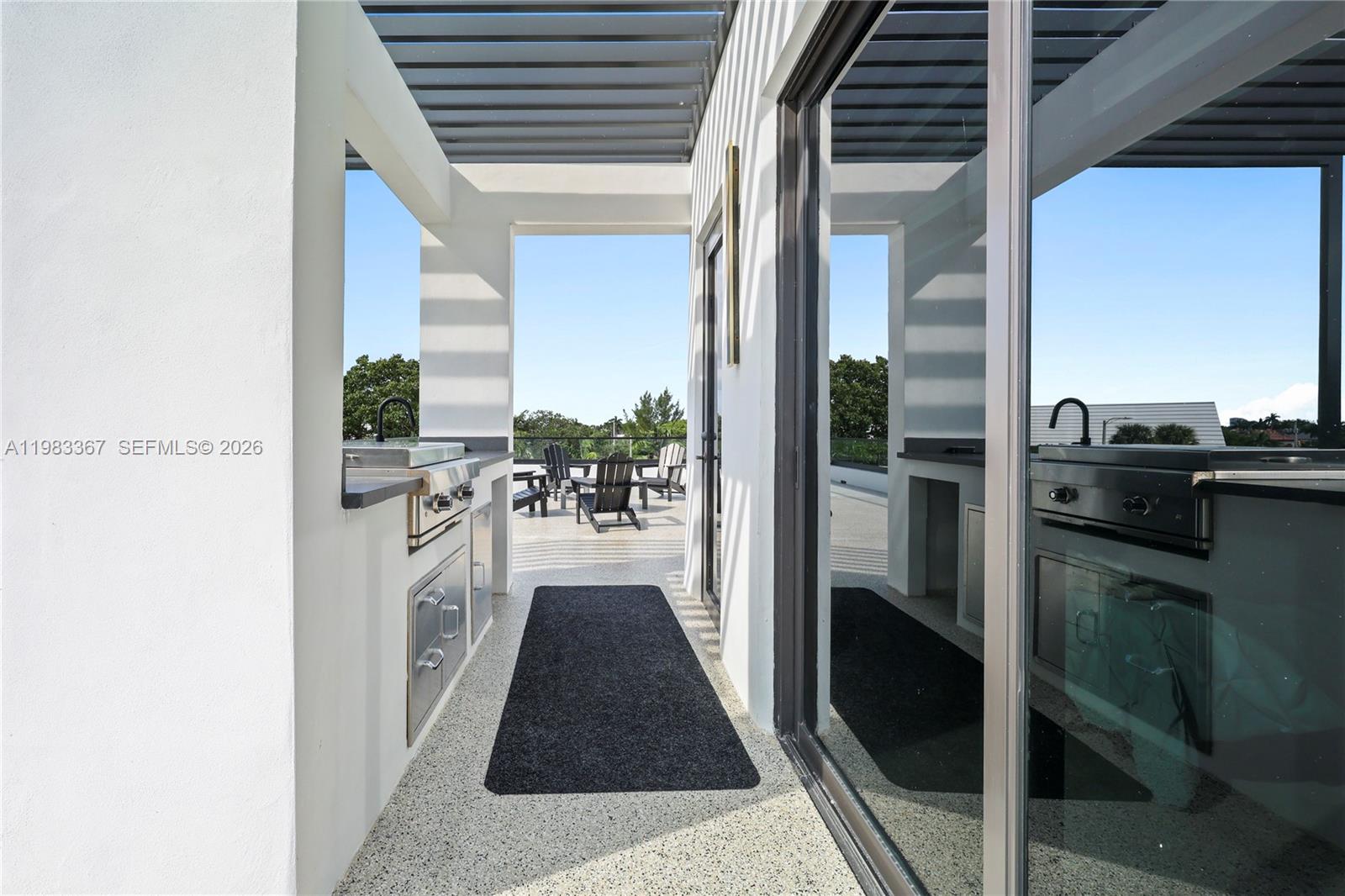 LAUDERDALE BEACH - Residential