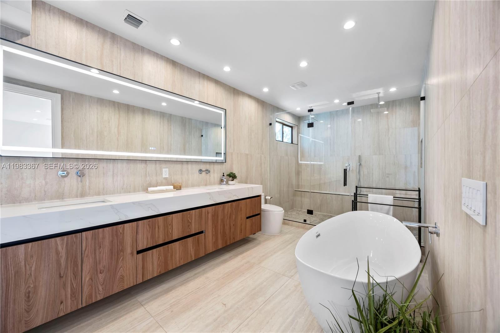 LAUDERDALE BEACH - Residential