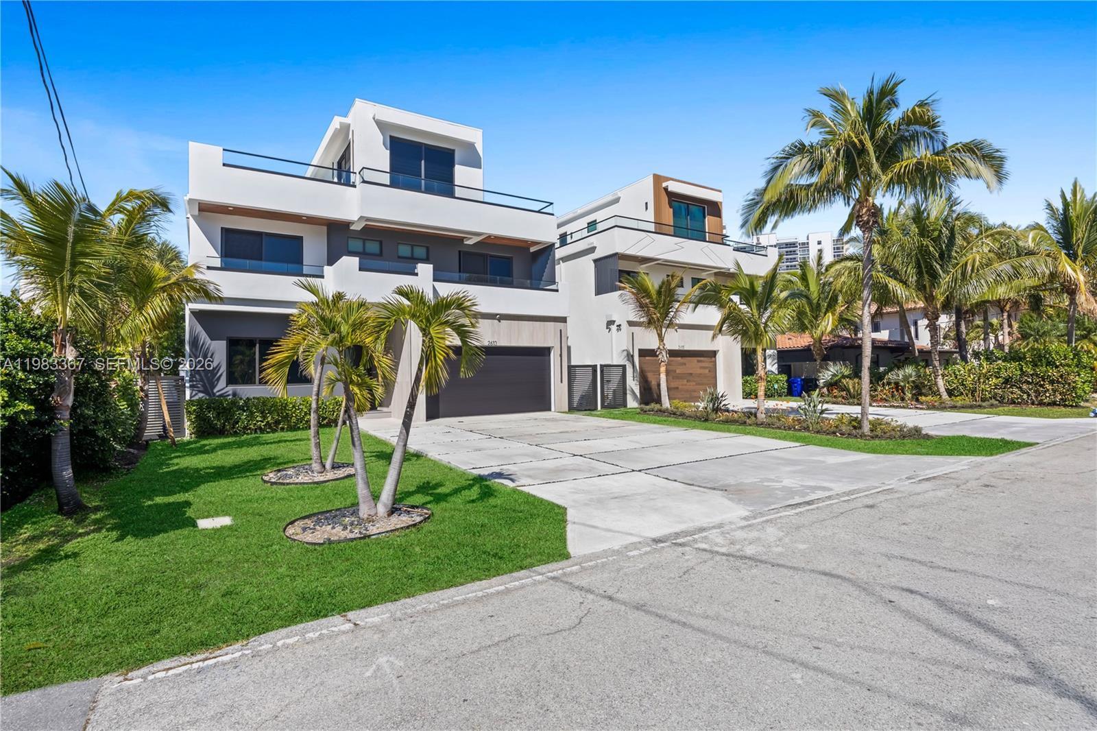 LAUDERDALE BEACH - Residential