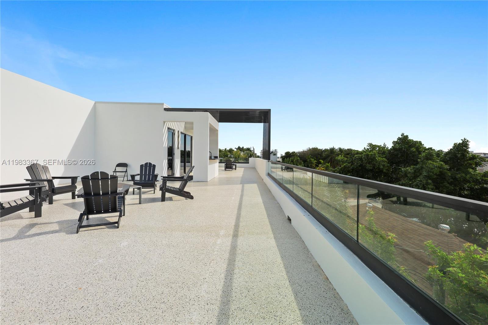 LAUDERDALE BEACH - Residential