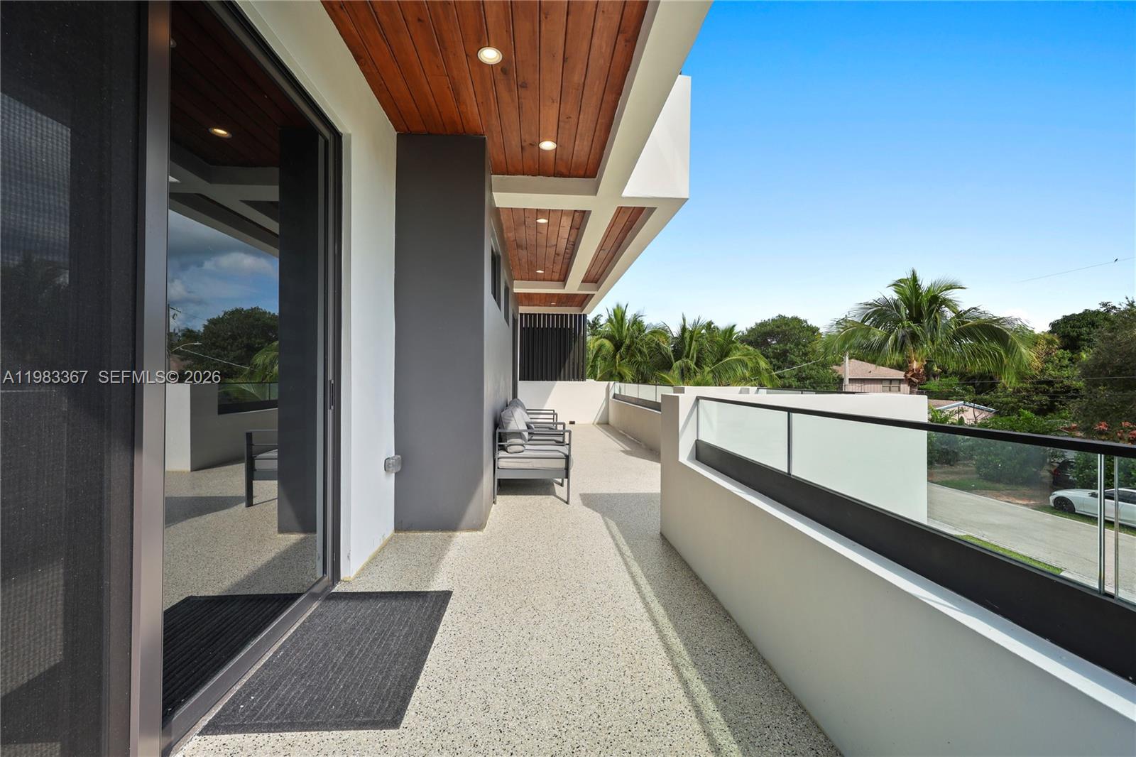 LAUDERDALE BEACH - Residential