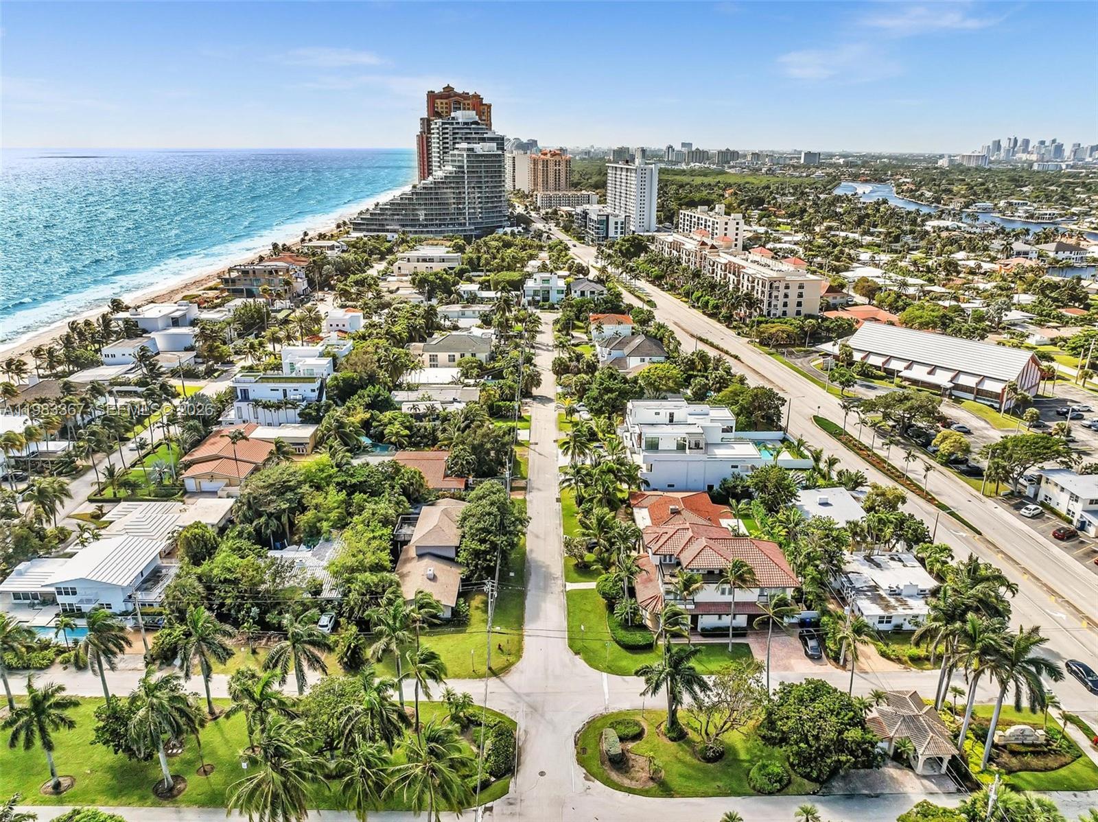 LAUDERDALE BEACH - Residential