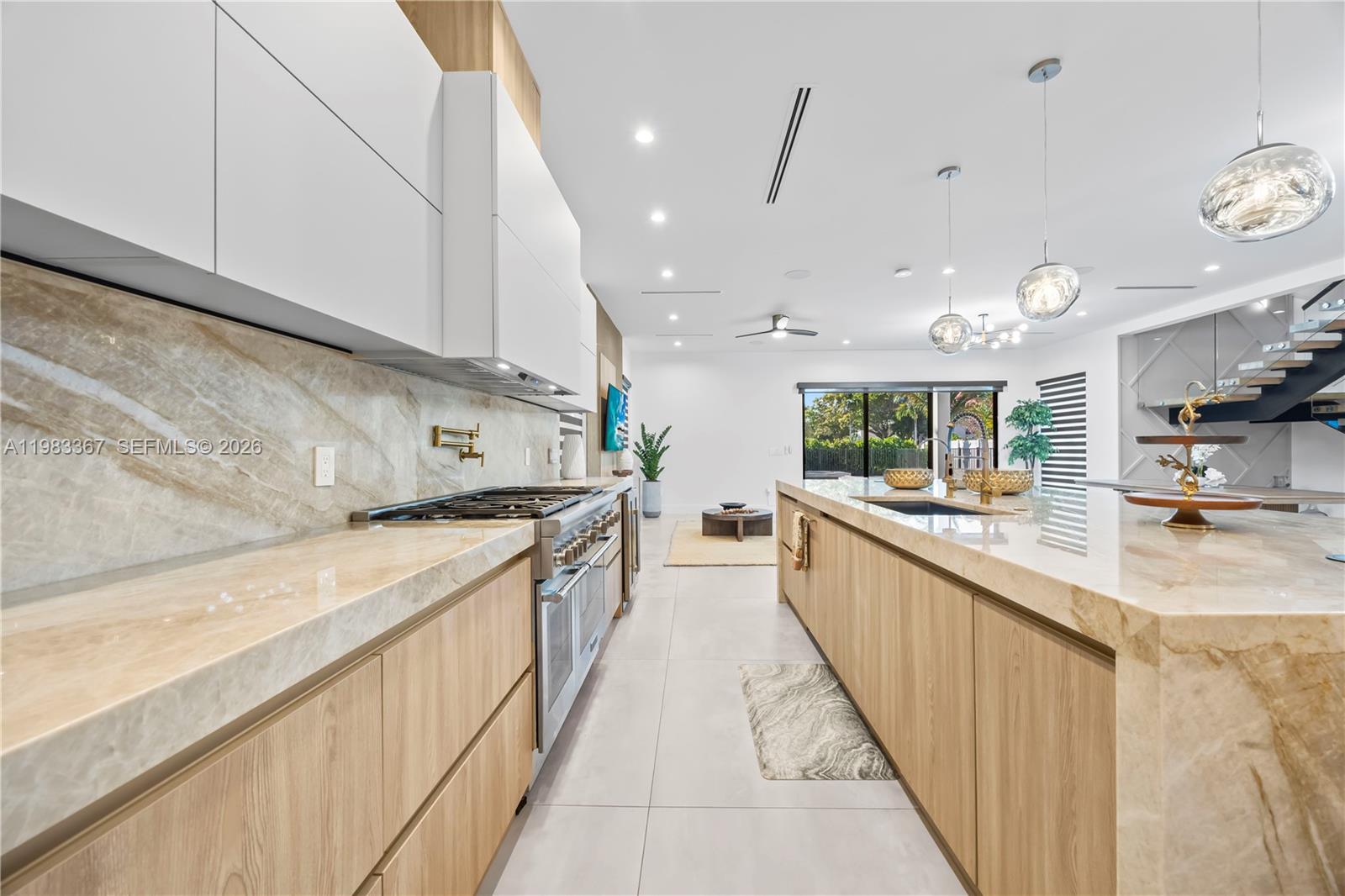 LAUDERDALE BEACH - Residential