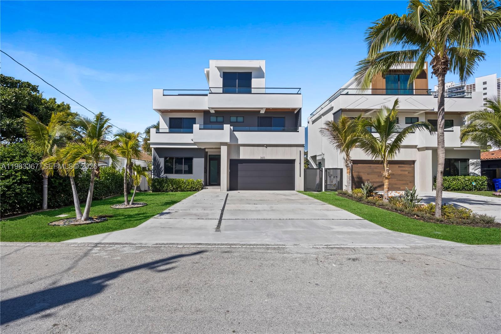 LAUDERDALE BEACH - Residential