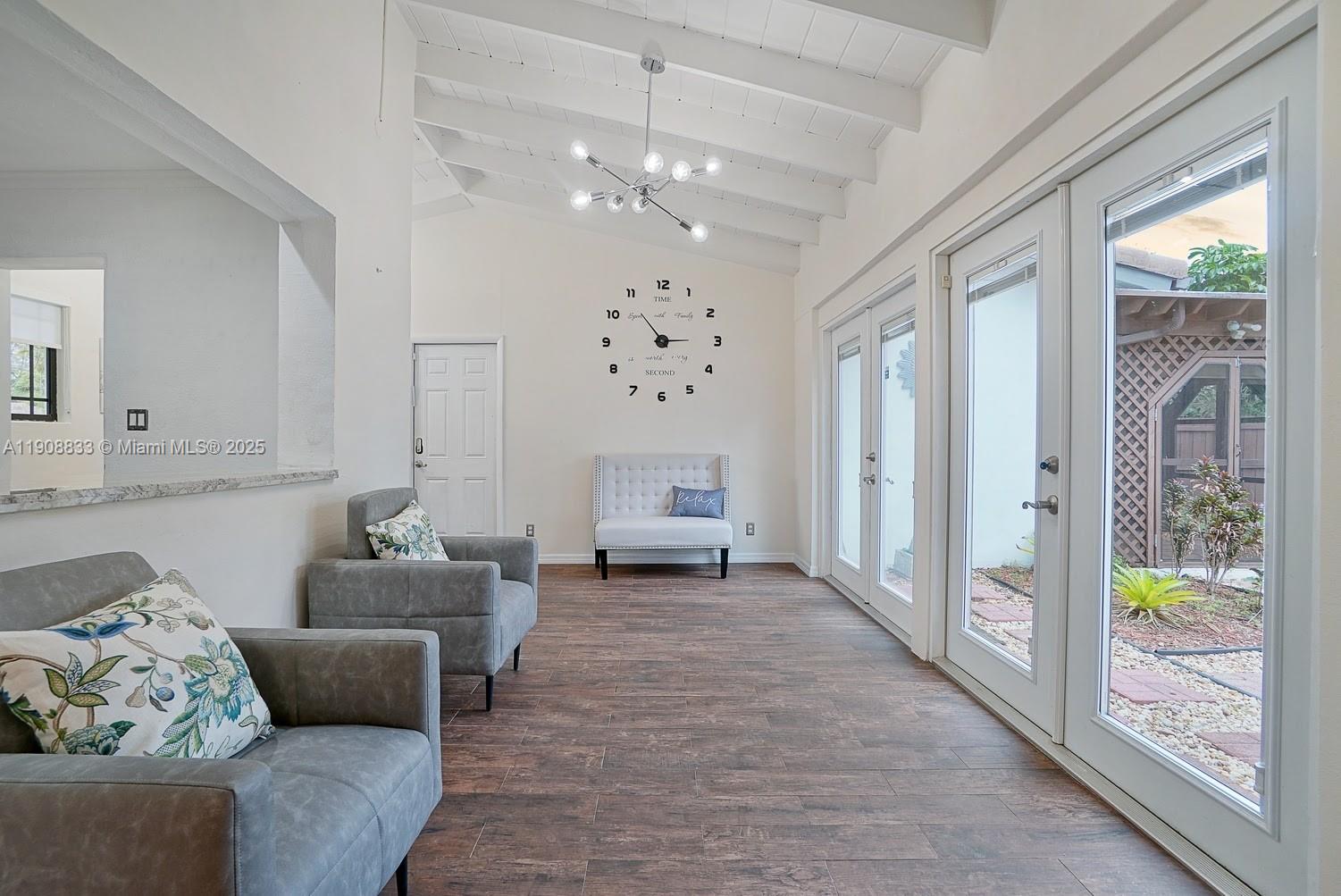 PICKWICK LAKE ESTATES SEC - Residential