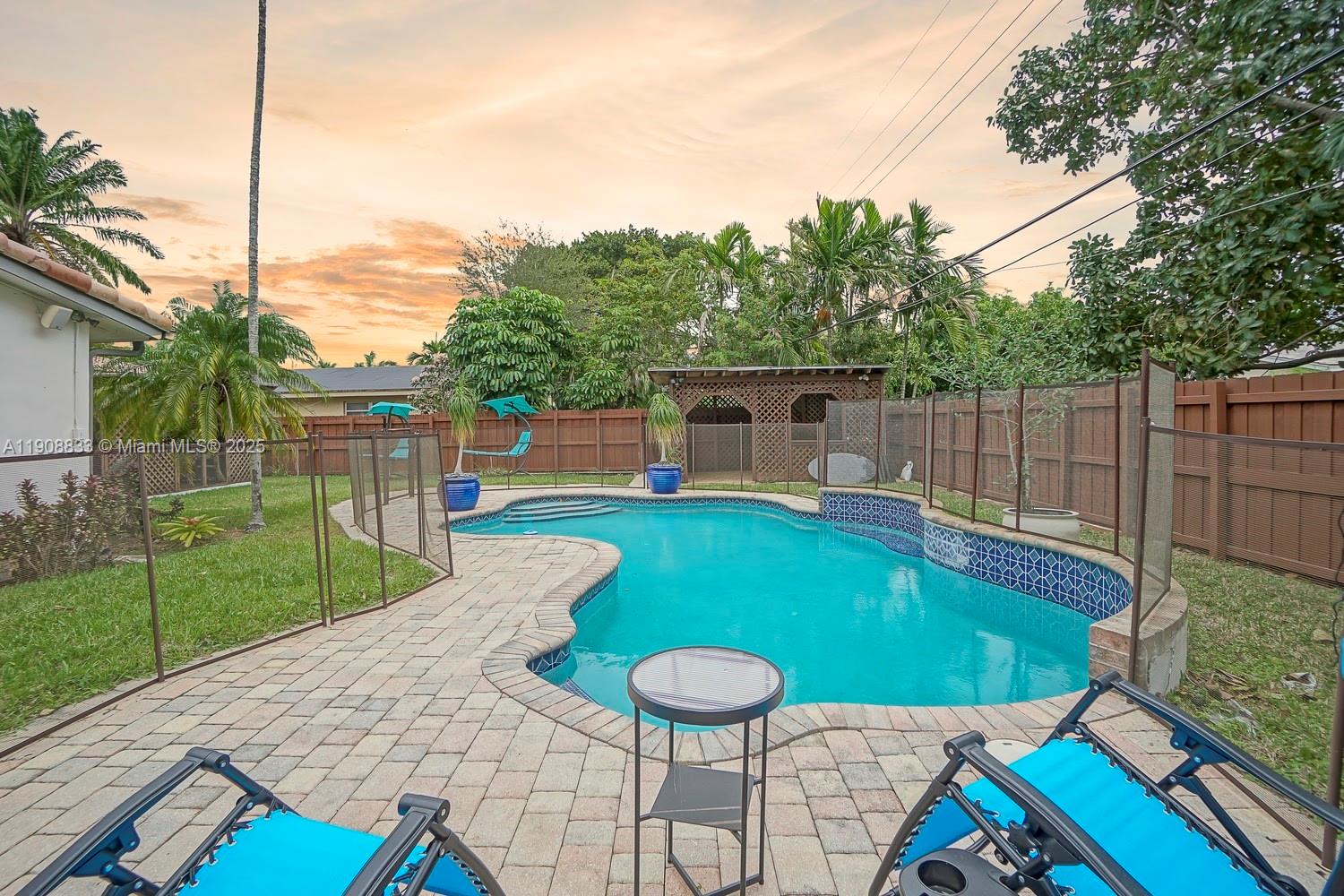 PICKWICK LAKE ESTATES SEC - Residential