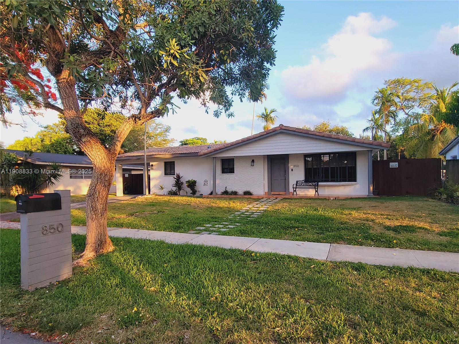 PICKWICK LAKE ESTATES SEC - Residential