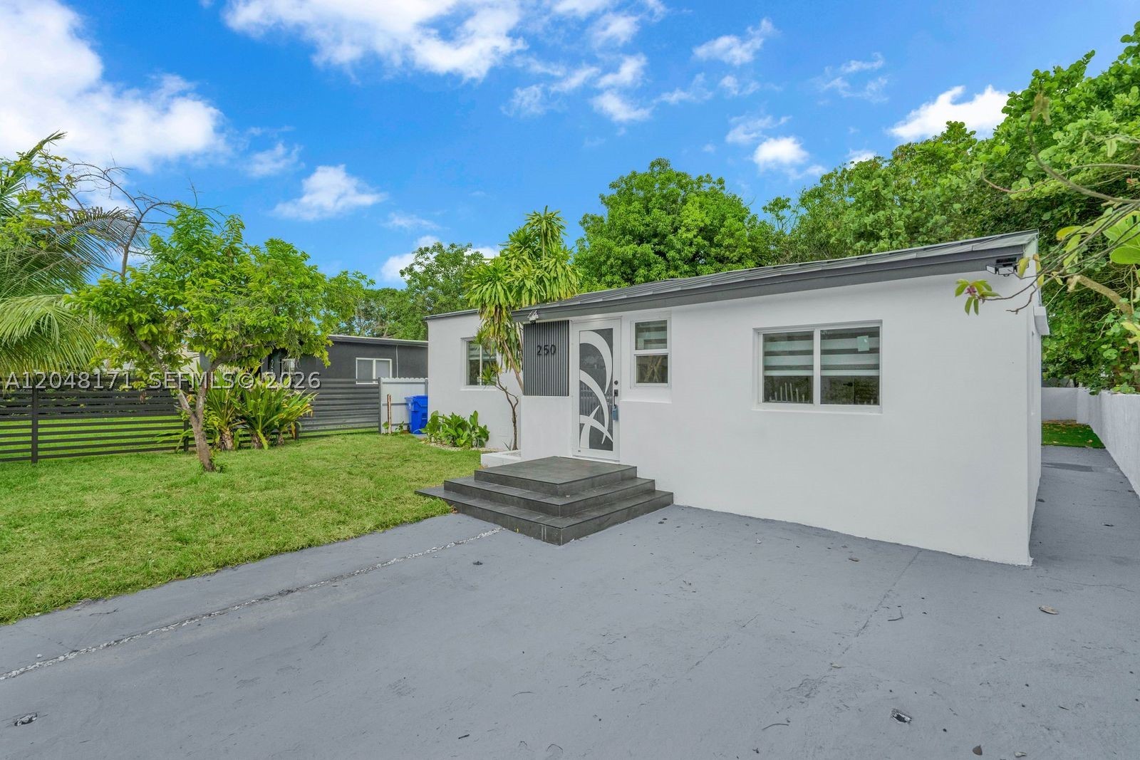 250 NW 45 ST