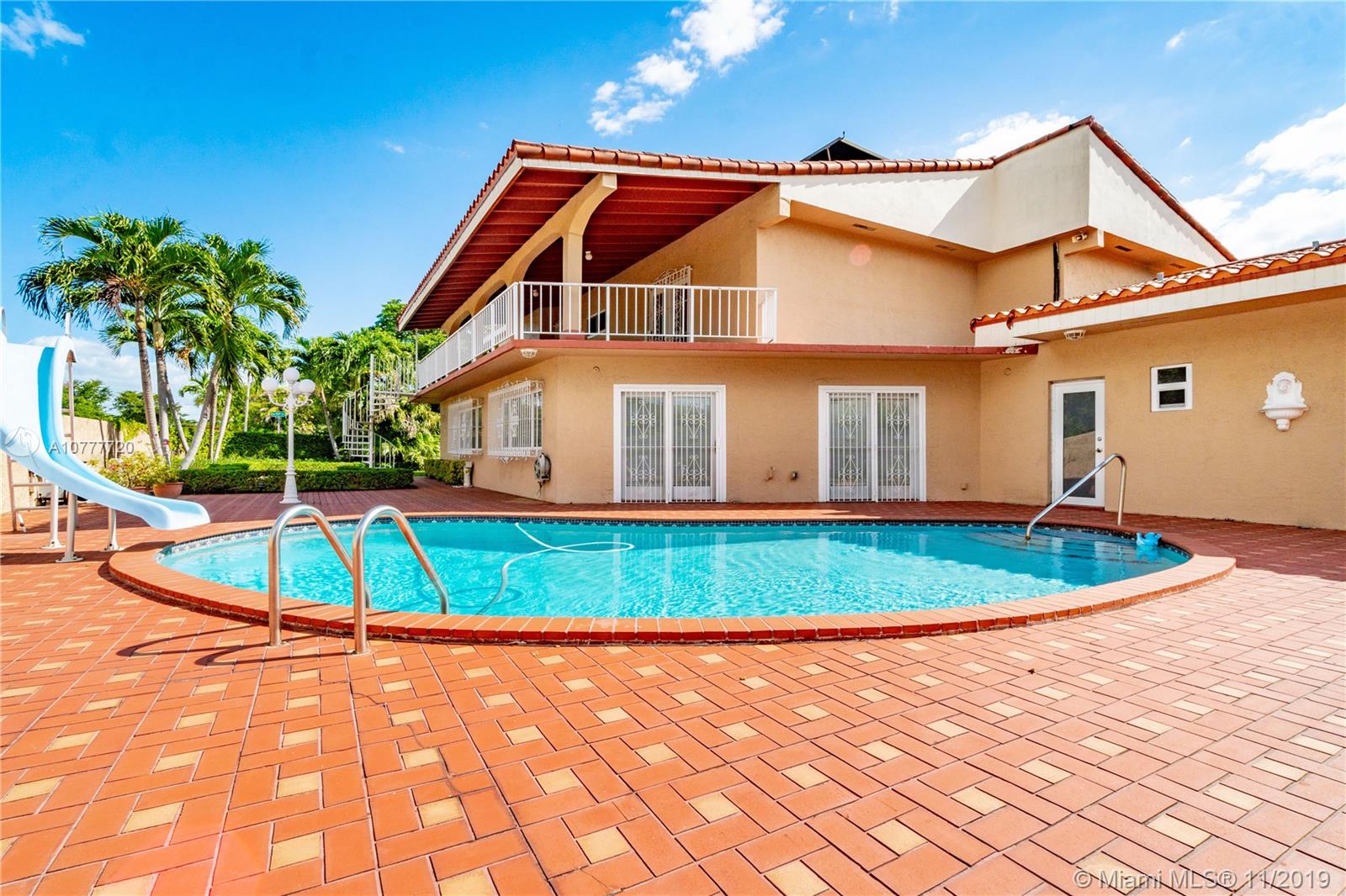 WINDEMERE WOODE - Residential