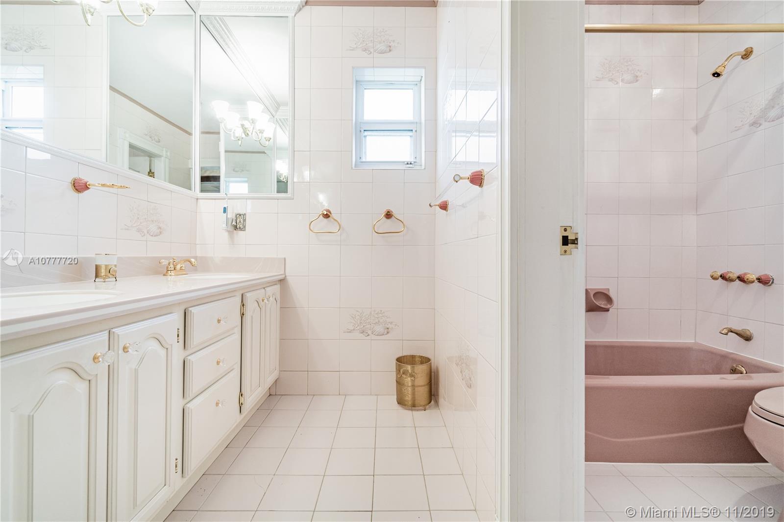 WINDEMERE WOODE - Residential