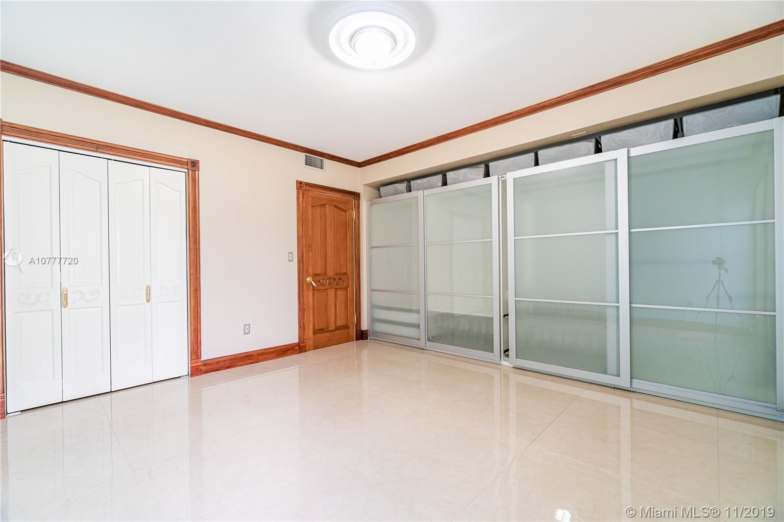 WINDEMERE WOODE - Residential