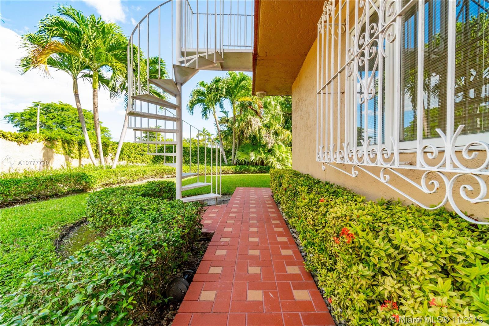 WINDEMERE WOODE - Residential