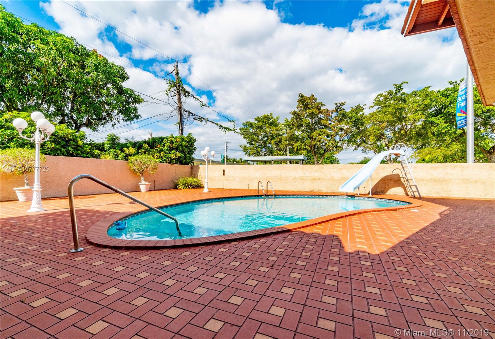 WINDEMERE WOODE - Residential