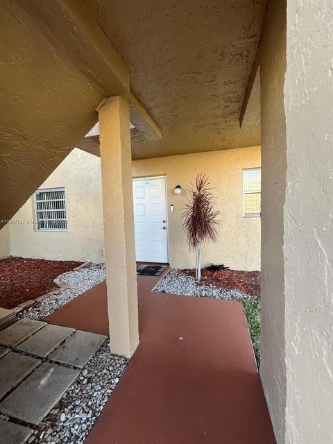 924 Twin Lakes Dr Unit 8-G, Coral Springs, FL 33071 - MLS#: A11577727