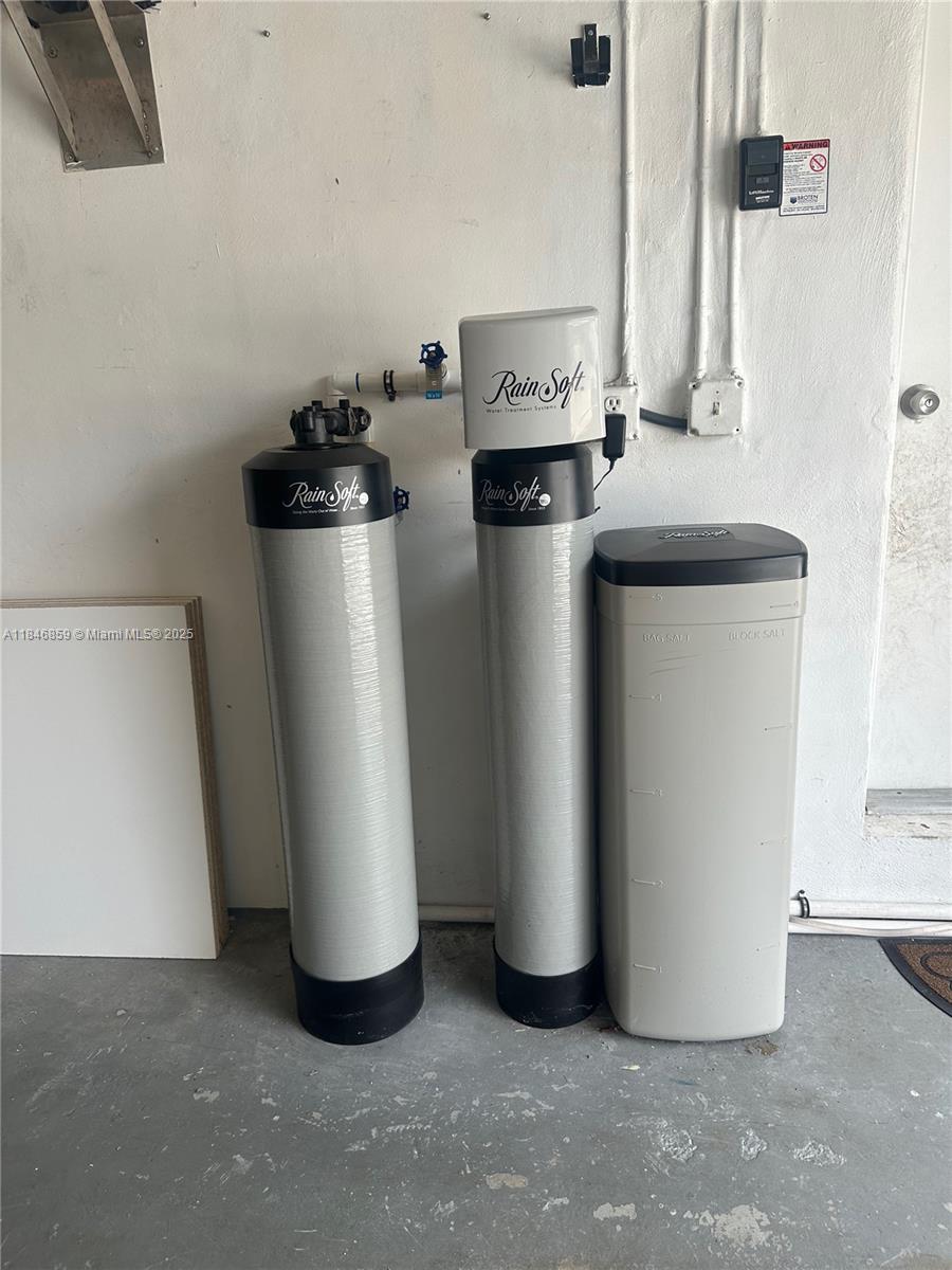 PARC COURT CONDO - Residential