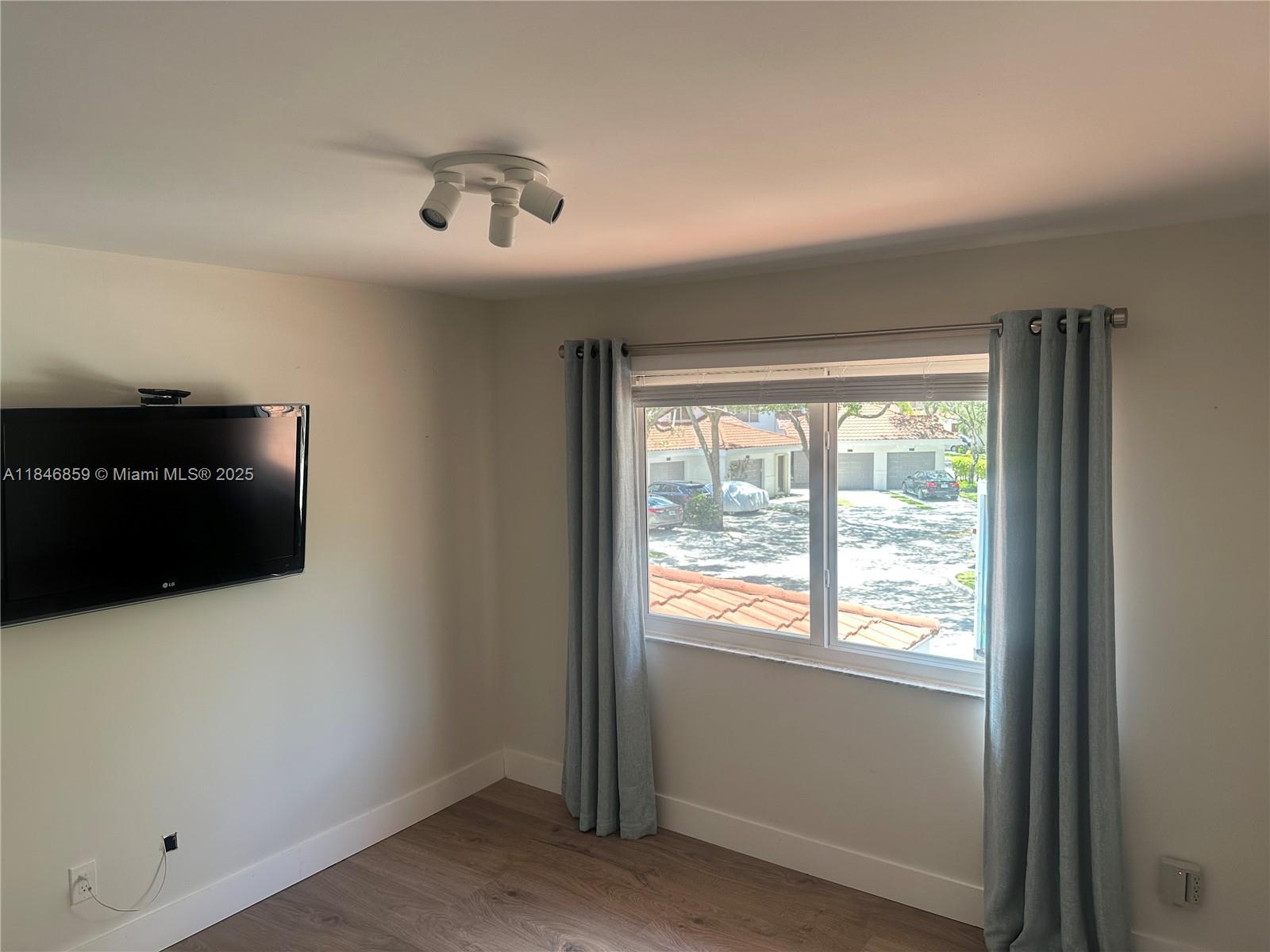 PARC COURT CONDO - Residential