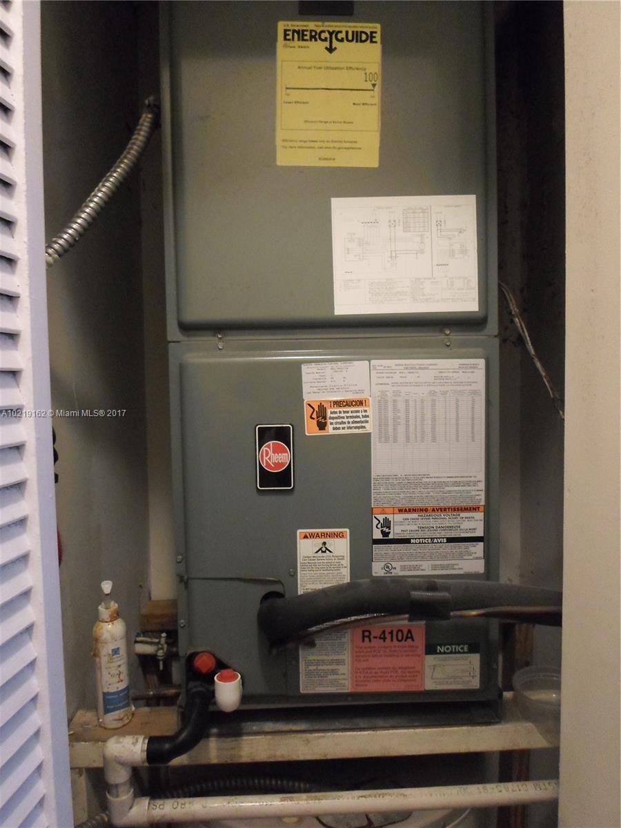 Les Jardins Condo - Residential Lease