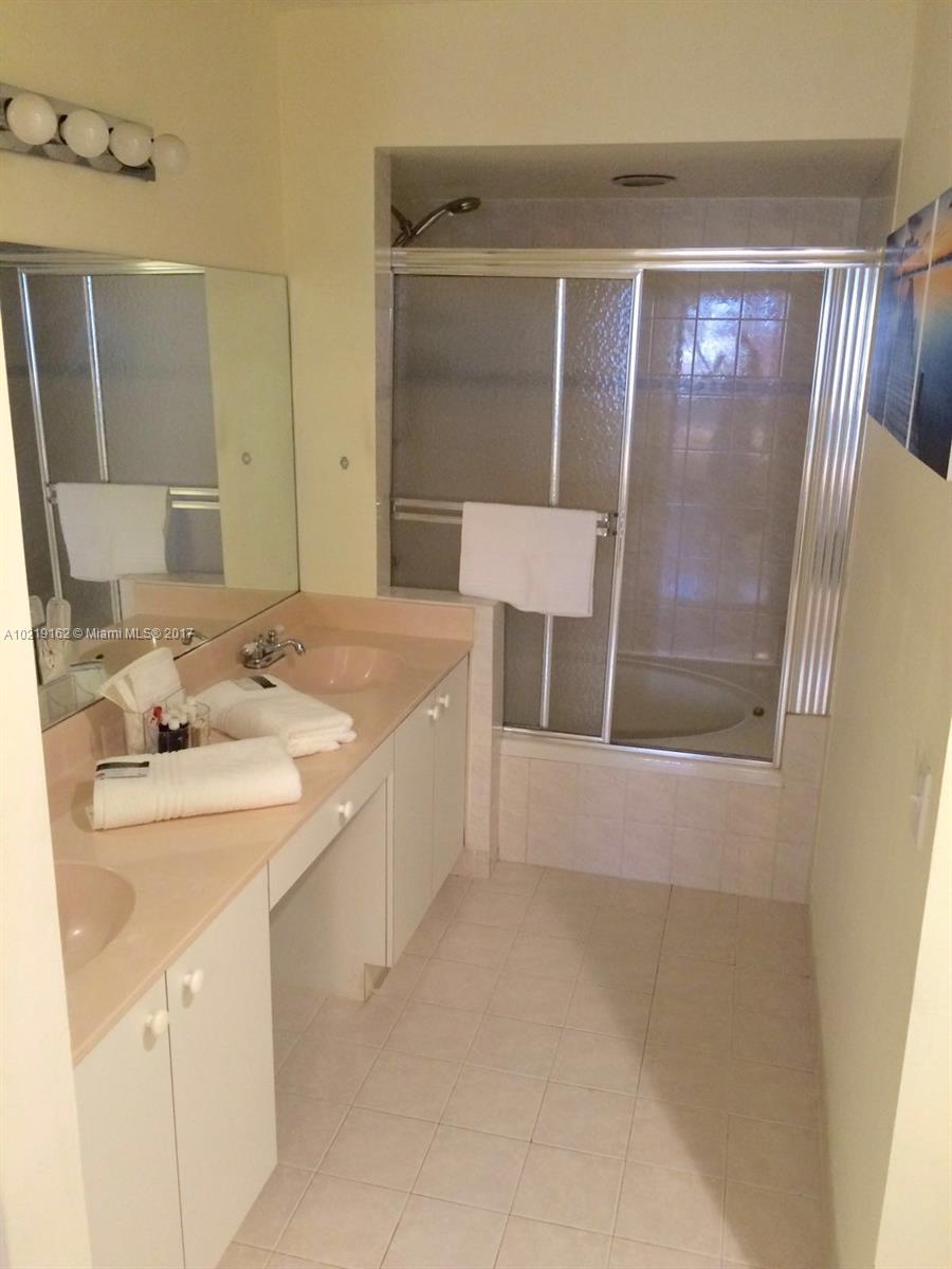 Les Jardins Condo - Residential Lease