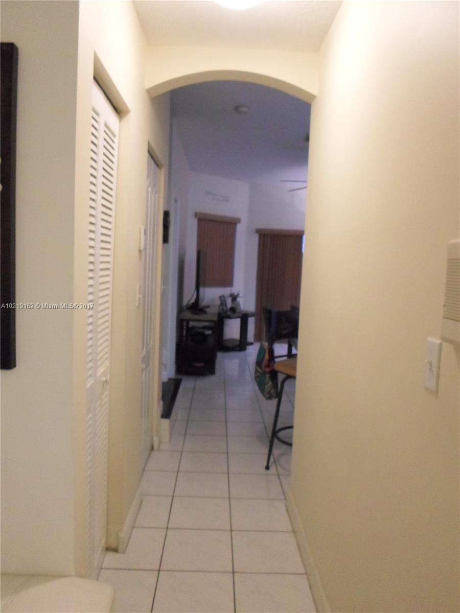 Les Jardins Condo - Residential Lease