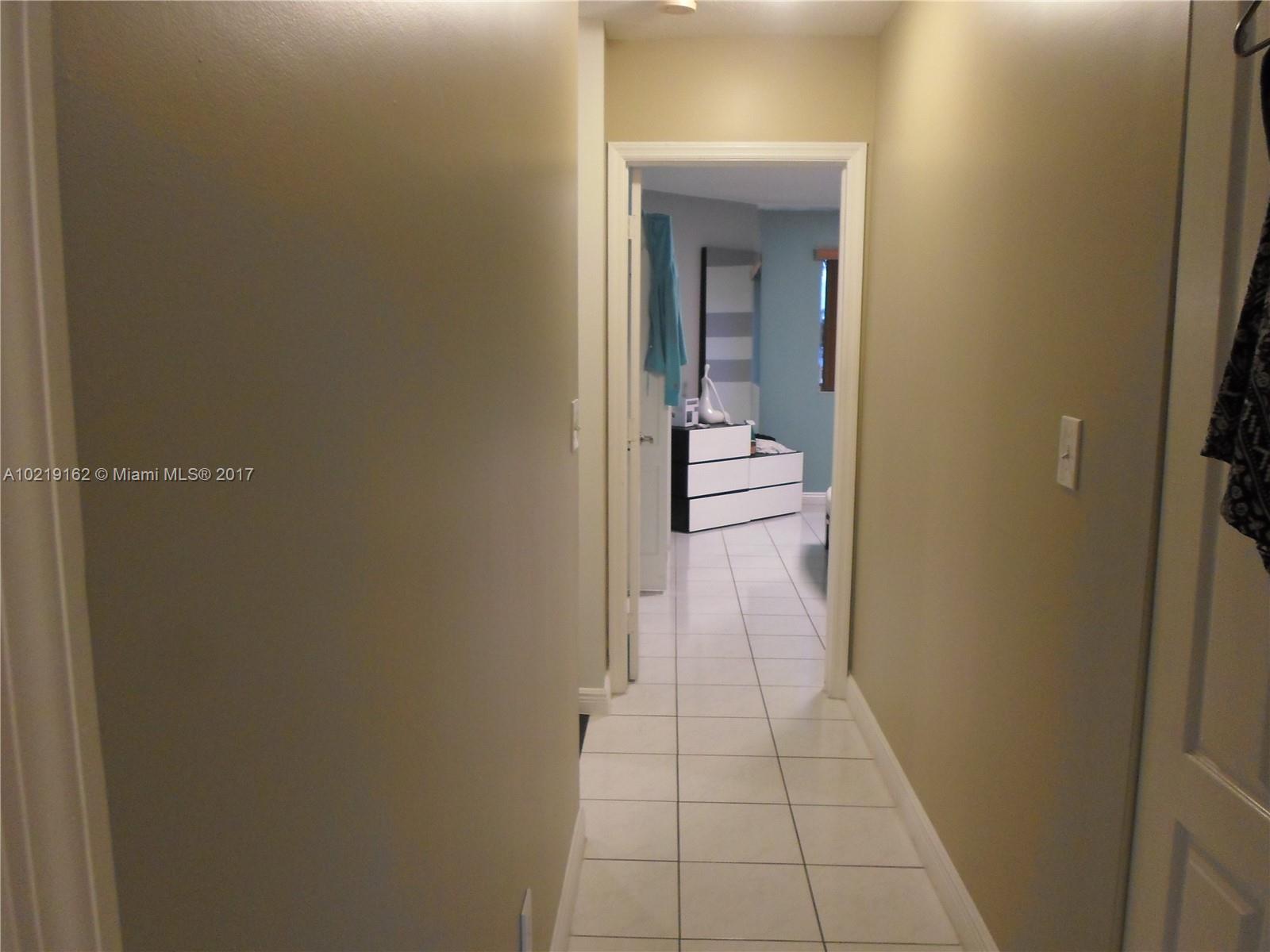 Les Jardins Condo - Residential Lease