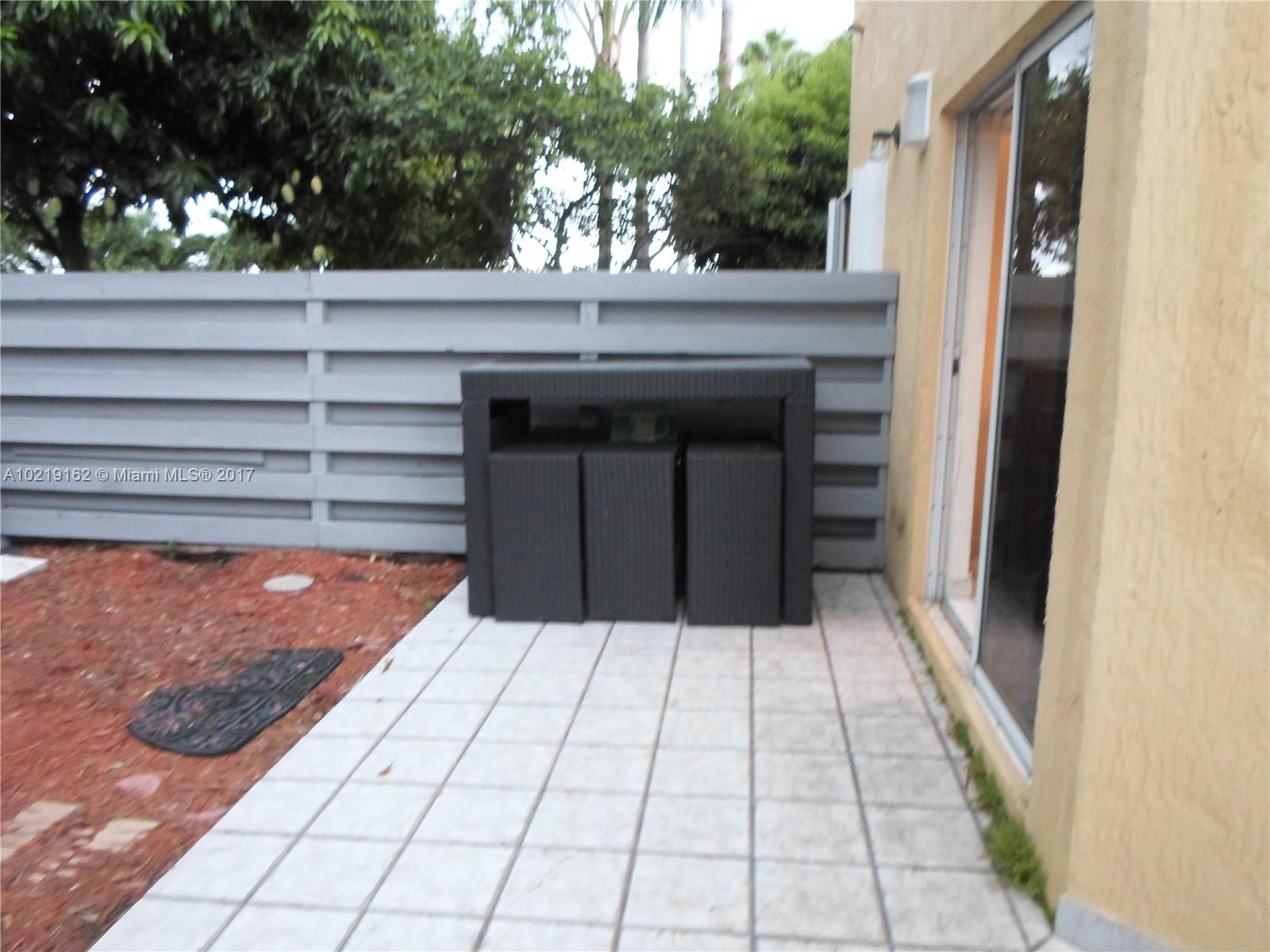 Les Jardins Condo - Residential Lease