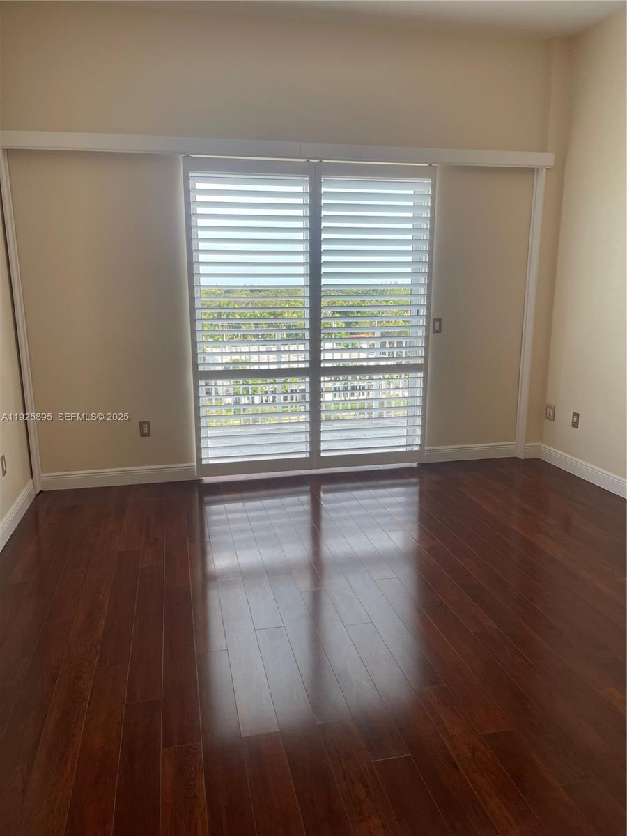 DOWNTOWN DADELAND CONDO N - Residential Lease