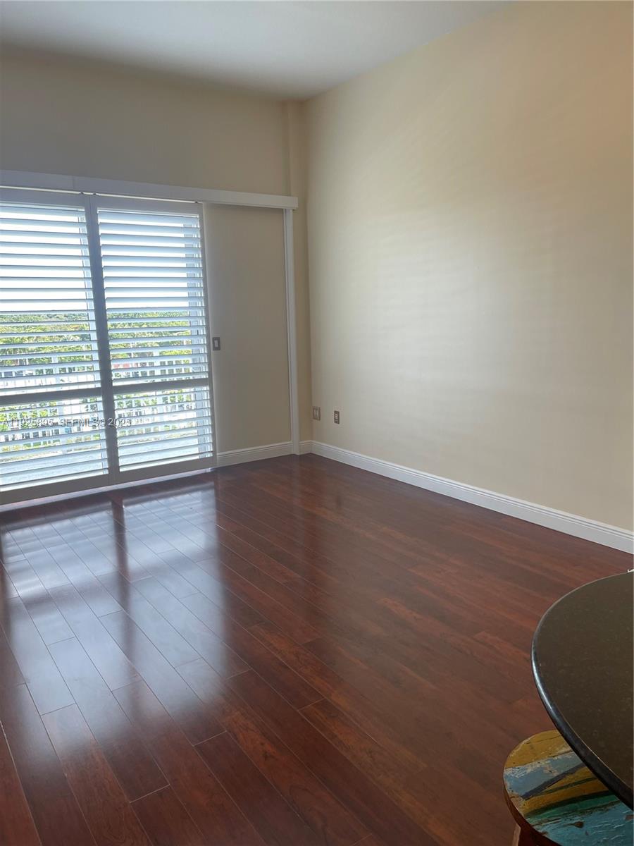 DOWNTOWN DADELAND CONDO N - Residential Lease
