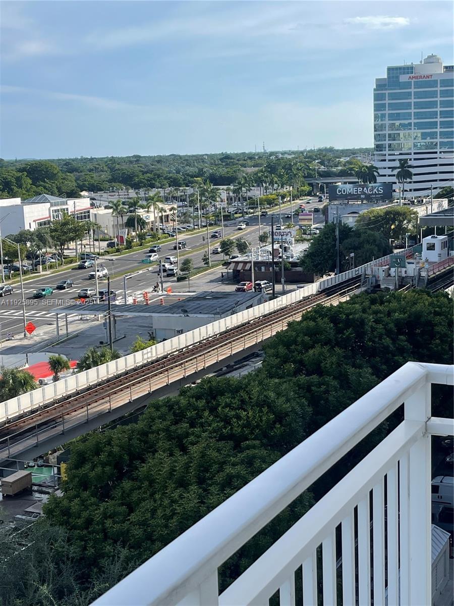 DOWNTOWN DADELAND CONDO N - Residential Lease