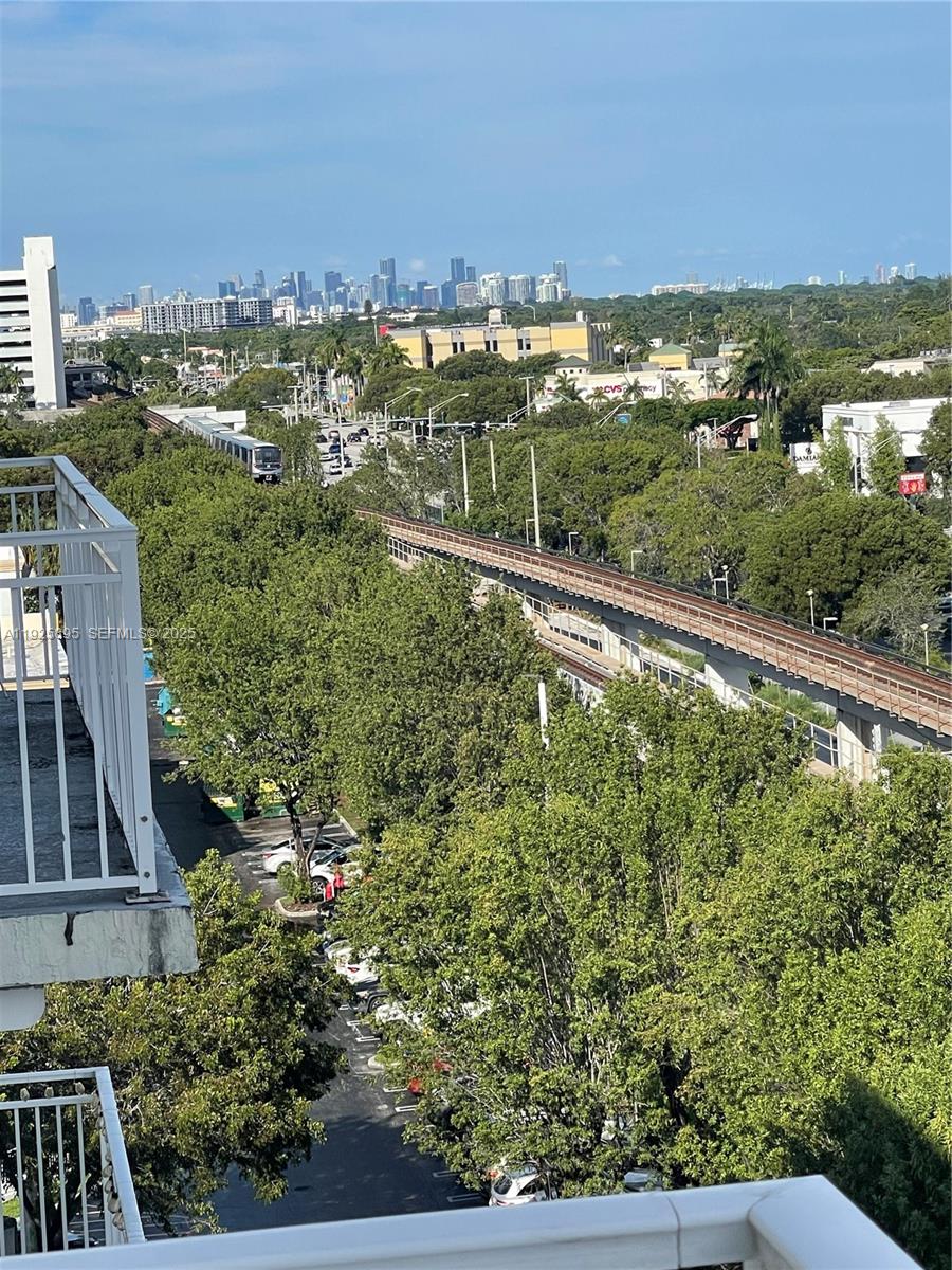 DOWNTOWN DADELAND CONDO N - Residential Lease