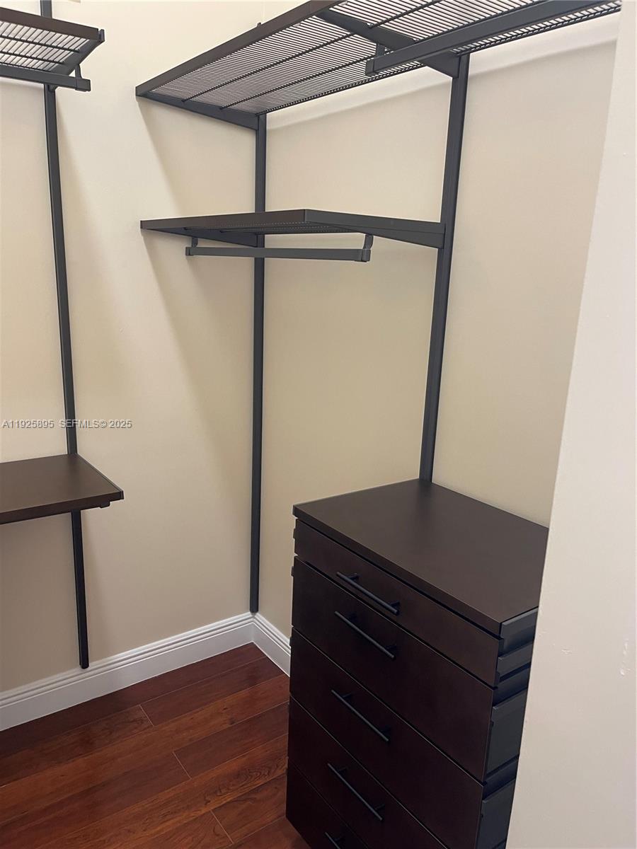 DOWNTOWN DADELAND CONDO N - Residential Lease