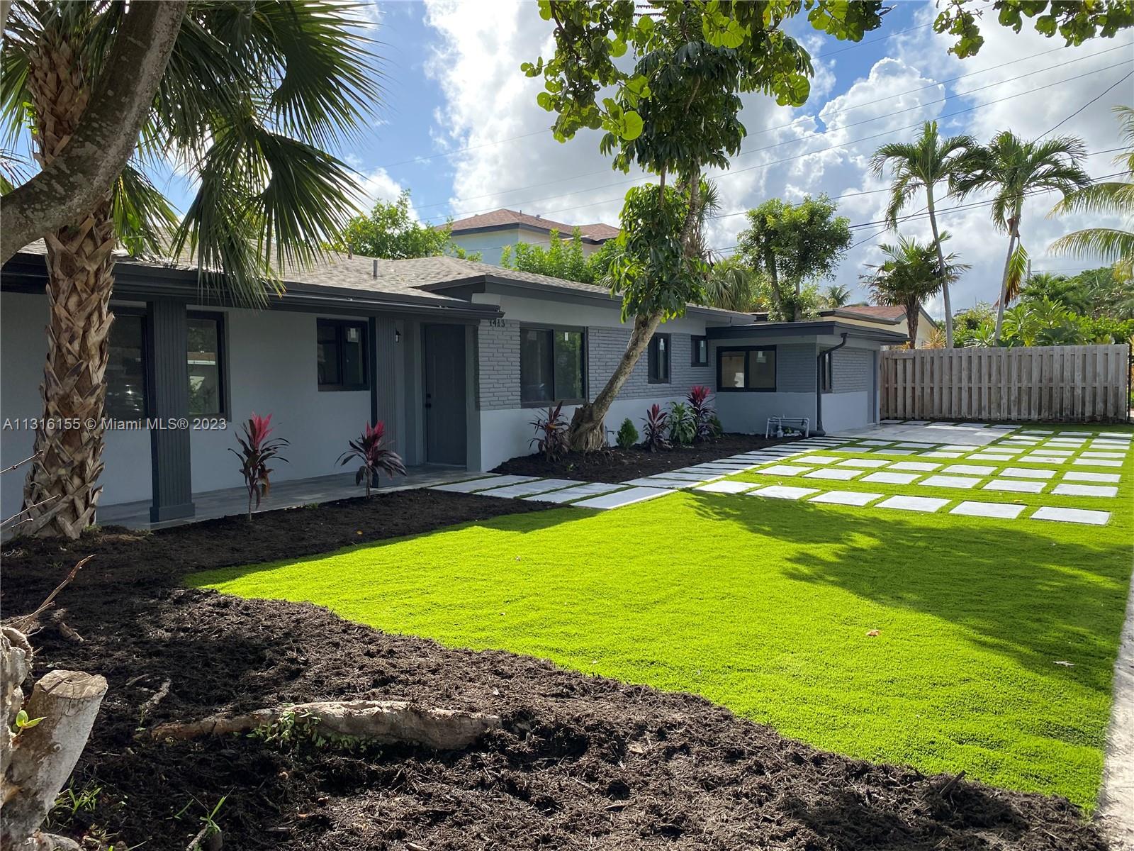 VERENA PARK - Residential Lease