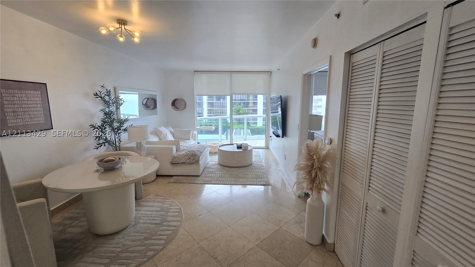 6365 Collins Ave 909