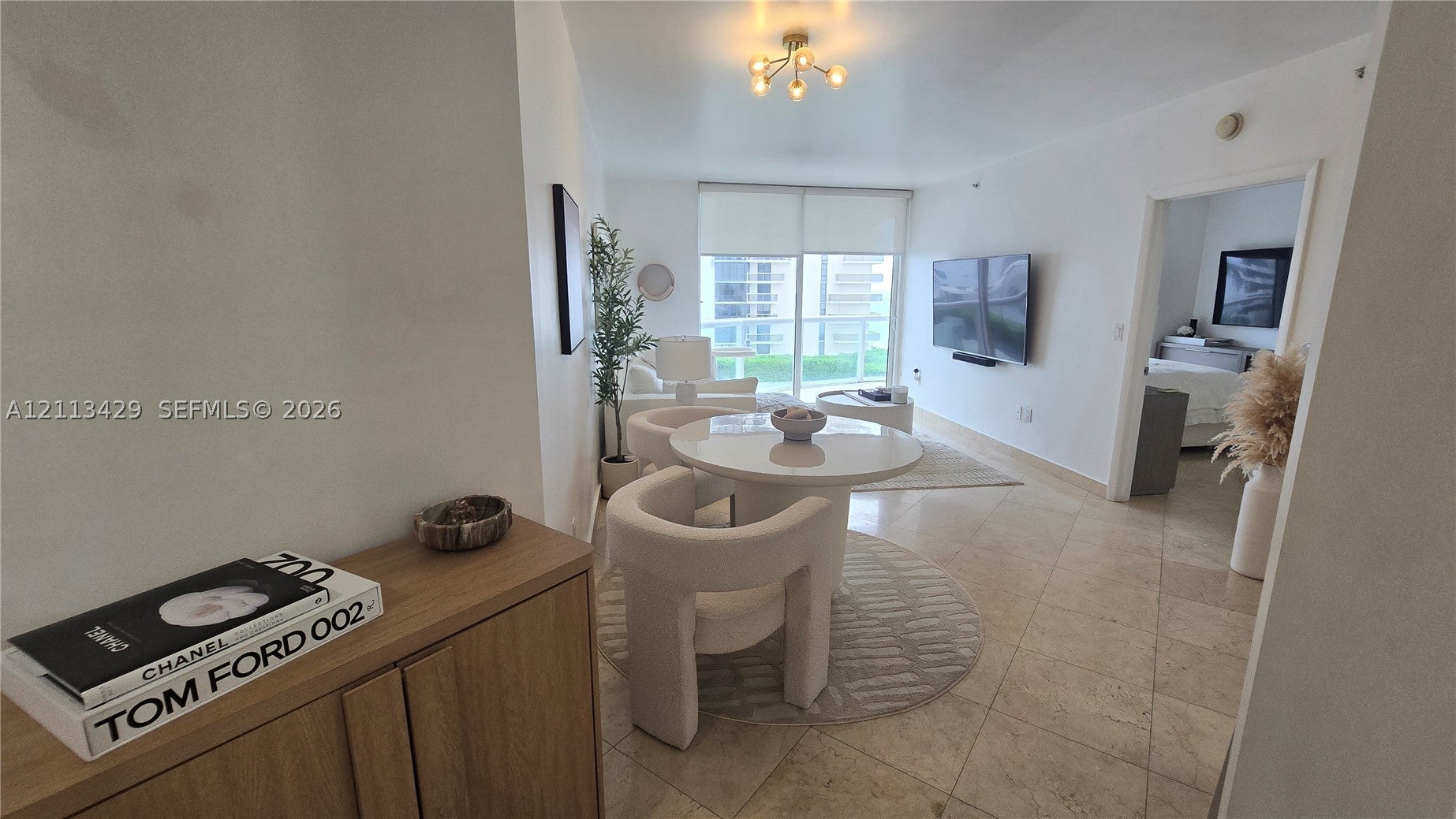 6365 Collins Ave 909
