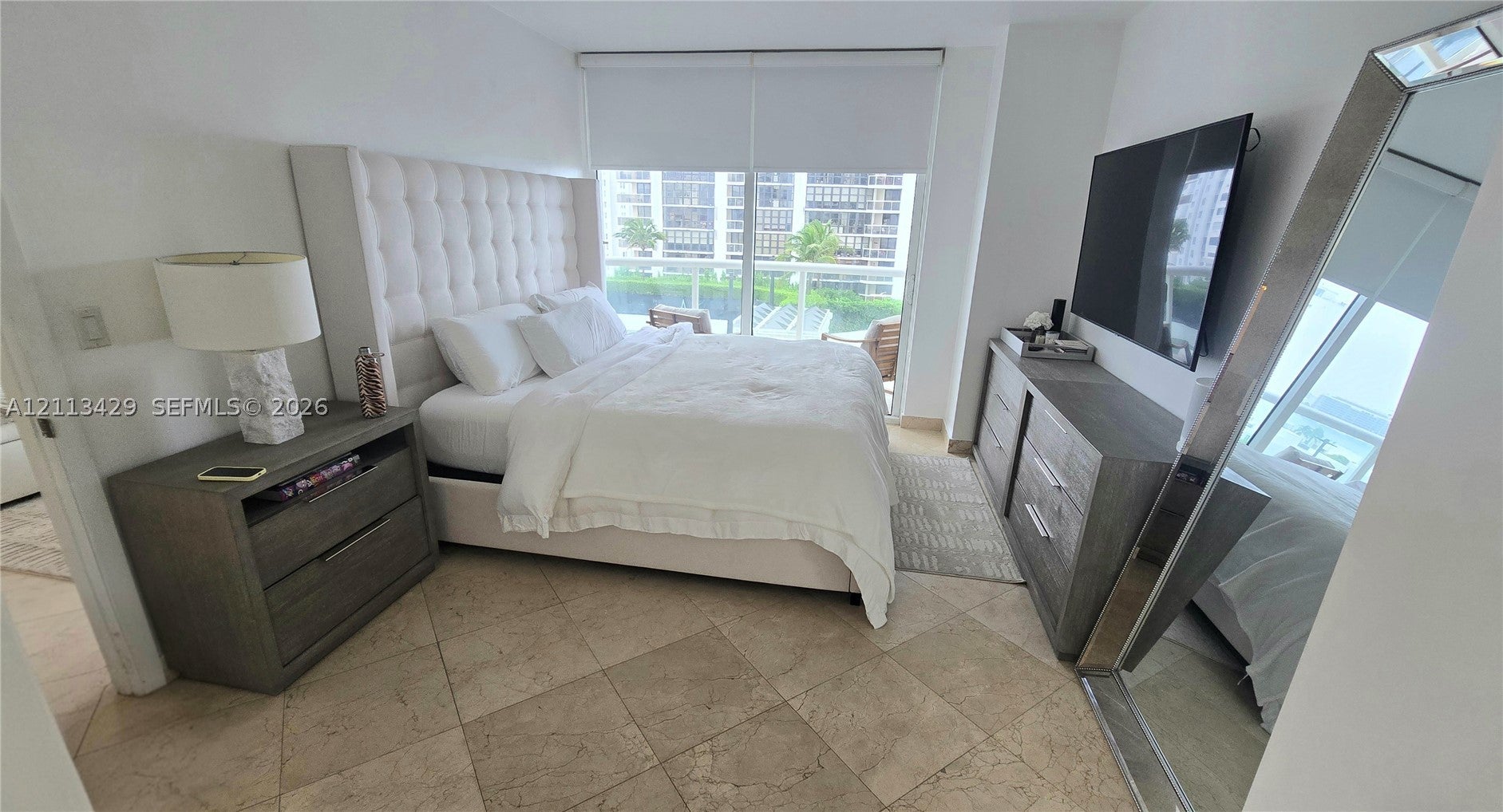 6365 Collins Ave 909