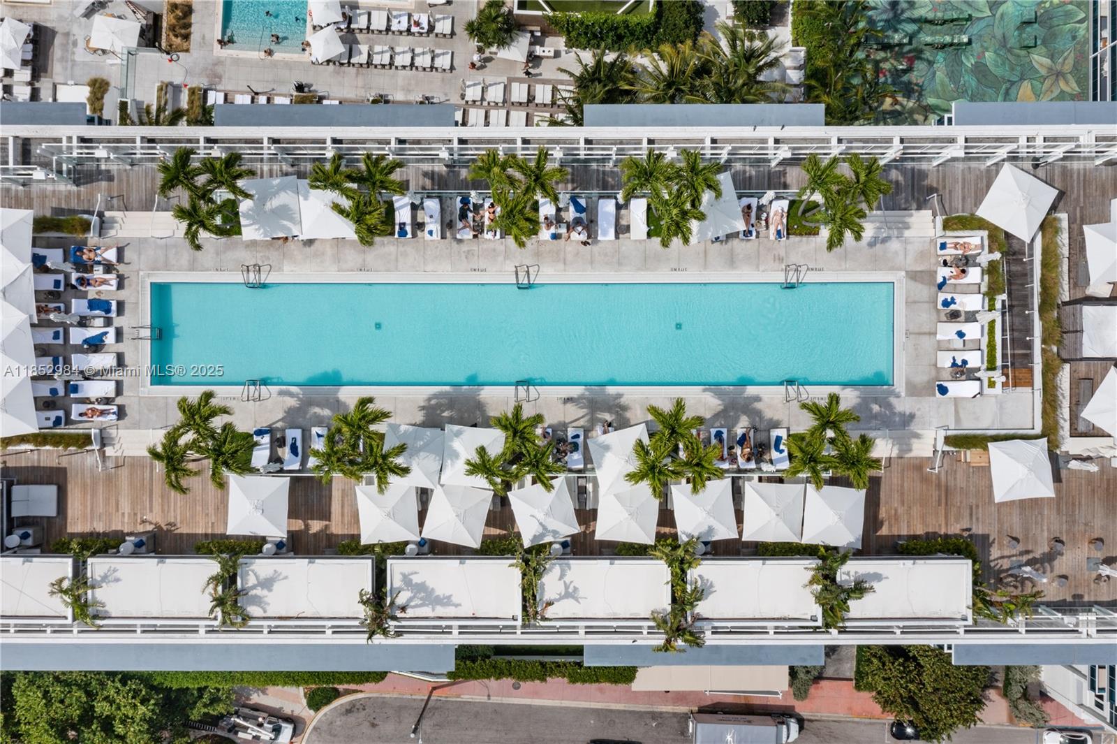 RONEY PALACE CONDO - Residential