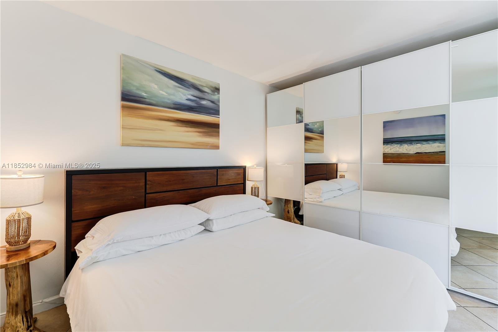 RONEY PALACE CONDO - Residential