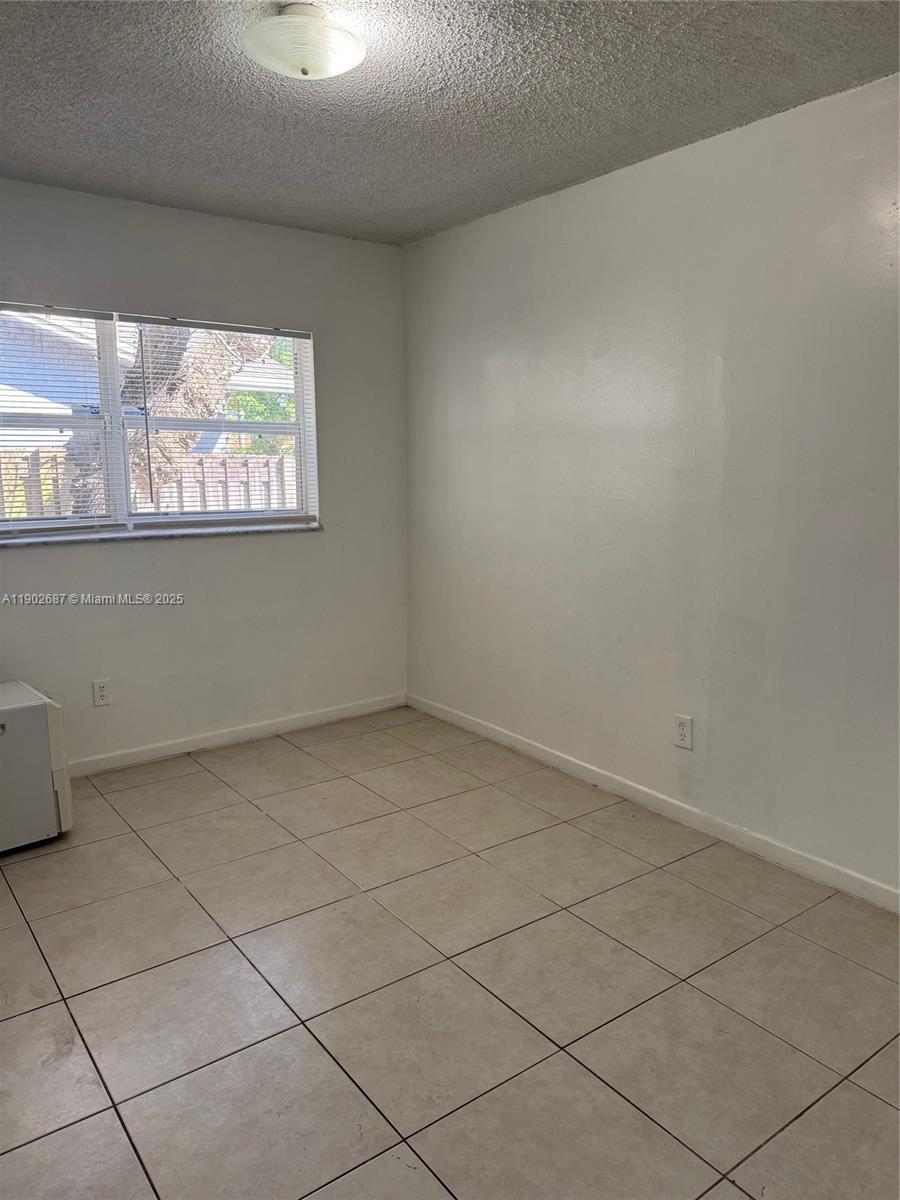 ENCLAVE AT THE PARK CONDO - Residential Lease