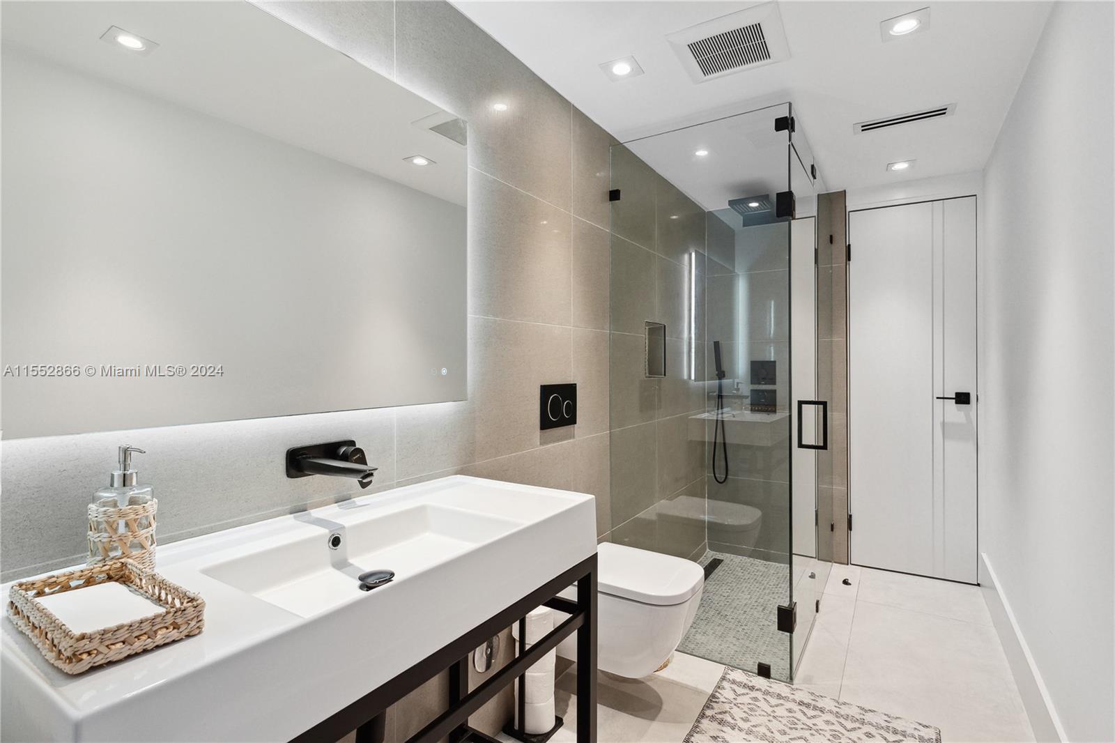 CORAL BAY SEC B - Residential