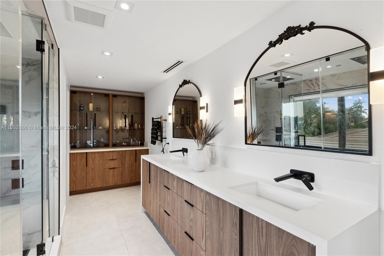 CORAL BAY SEC B - Residential