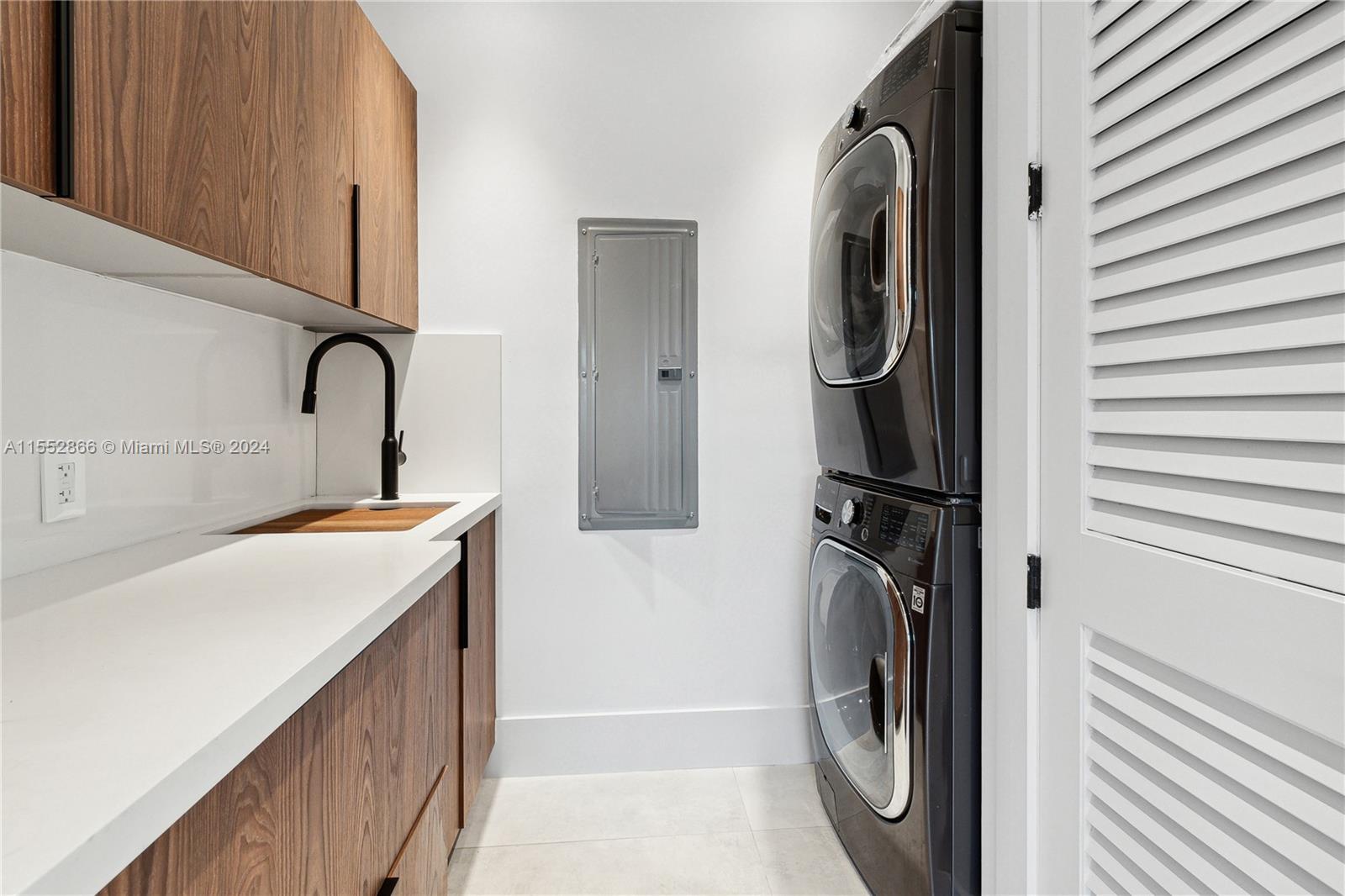 CORAL BAY SEC B - Residential