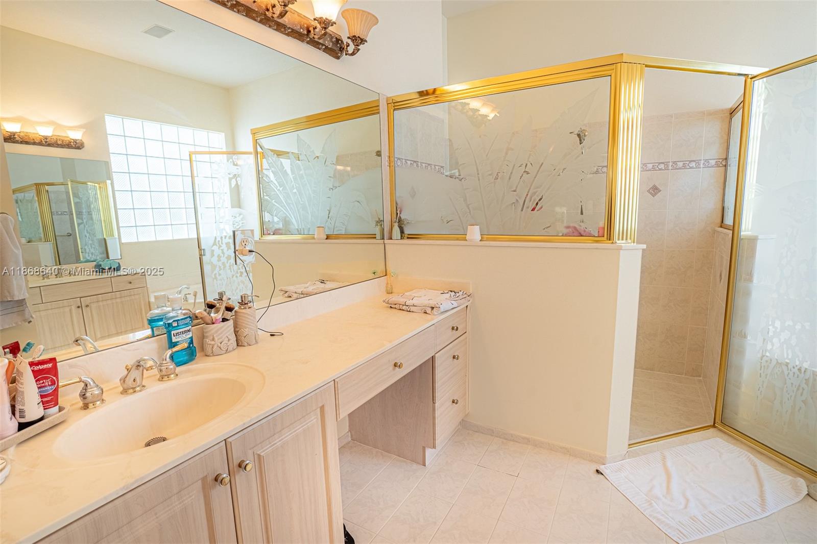 HERON BAY FOUR - Residential