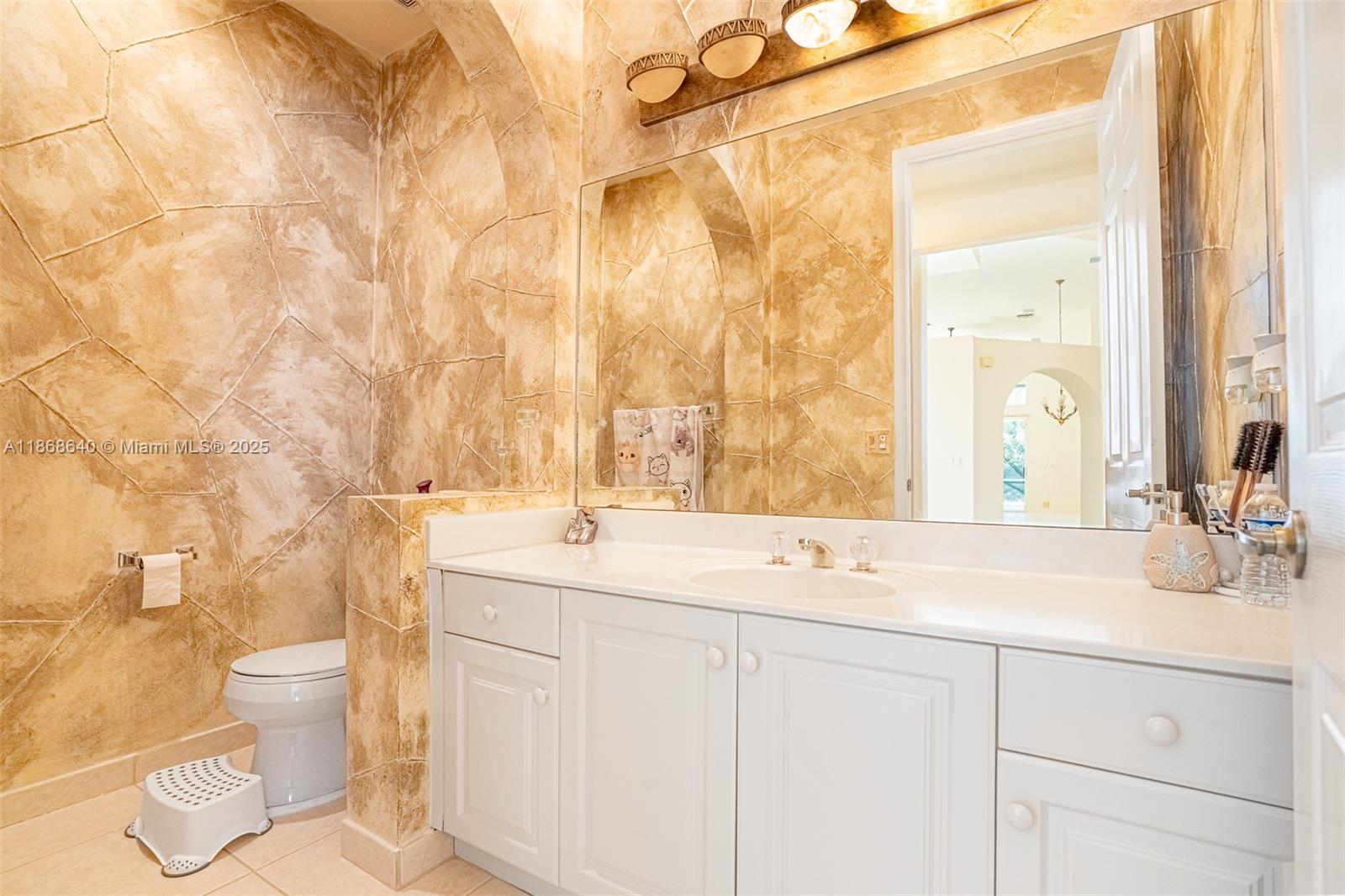 HERON BAY FOUR - Residential