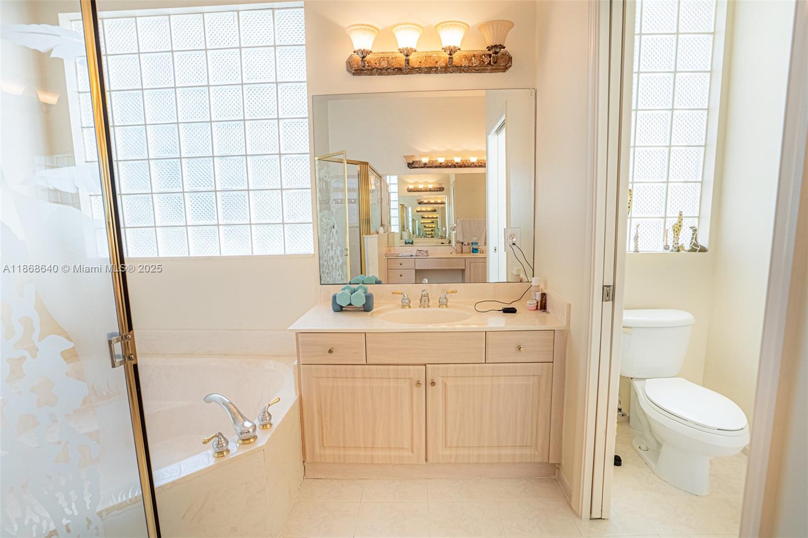 HERON BAY FOUR - Residential