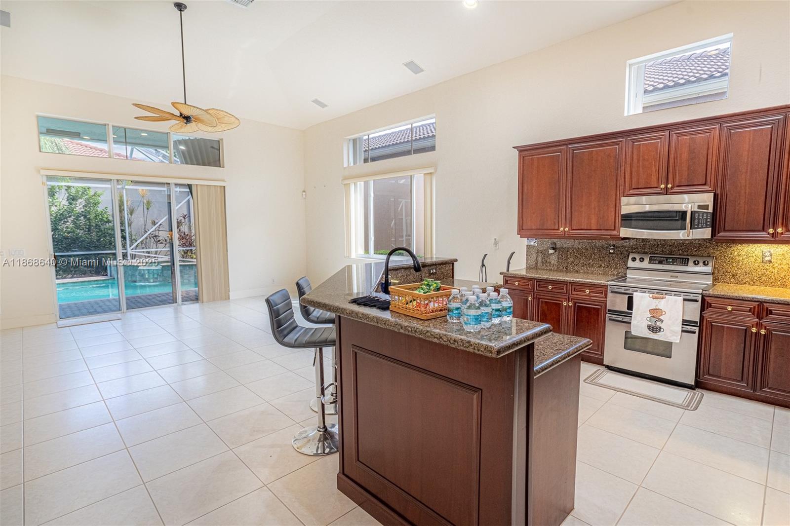 HERON BAY FOUR - Residential