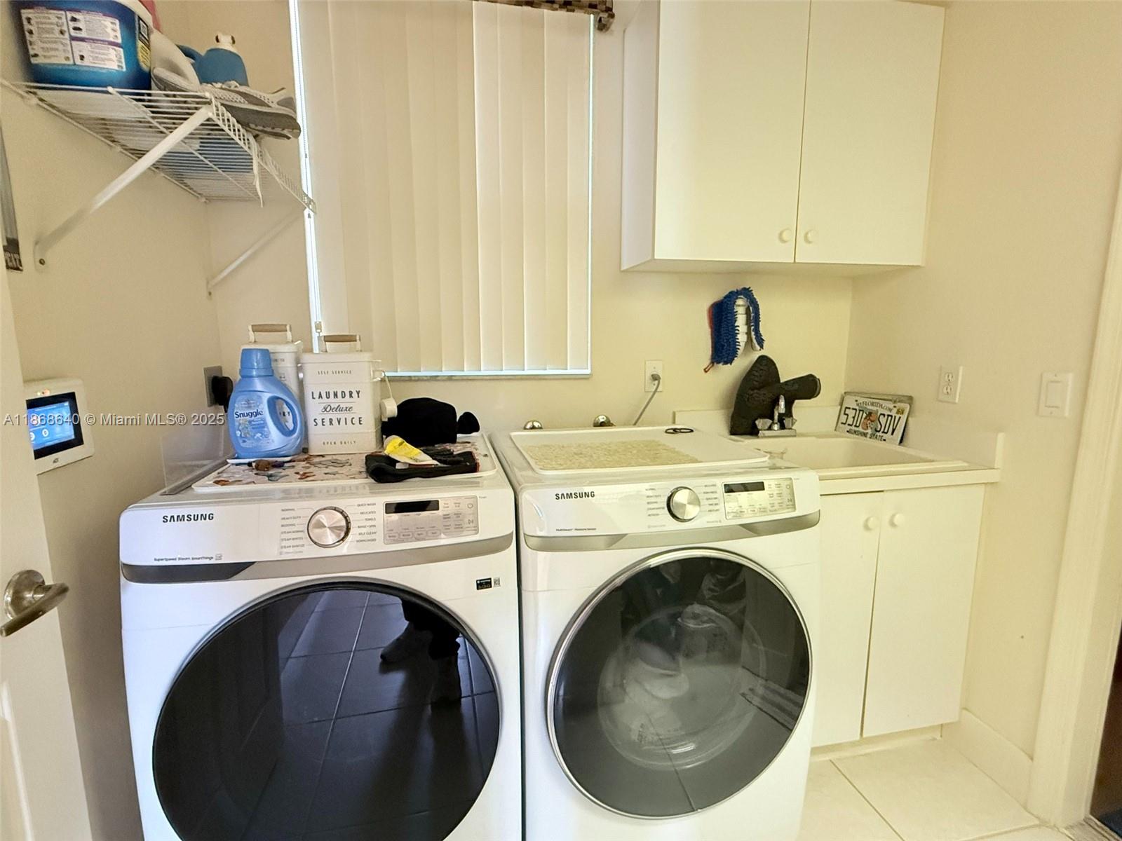 HERON BAY FOUR - Residential