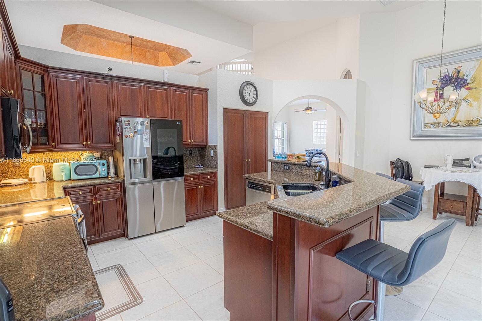 HERON BAY FOUR - Residential